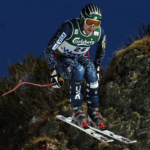 US ski racer Bode Miller clears the Hundschopf jump during the ski world cup men&#039;s downhill on the Lauberhorn, in Wengen, Switzerland, Saturday, January 13, 2007. Miller goes on winning the race. ...