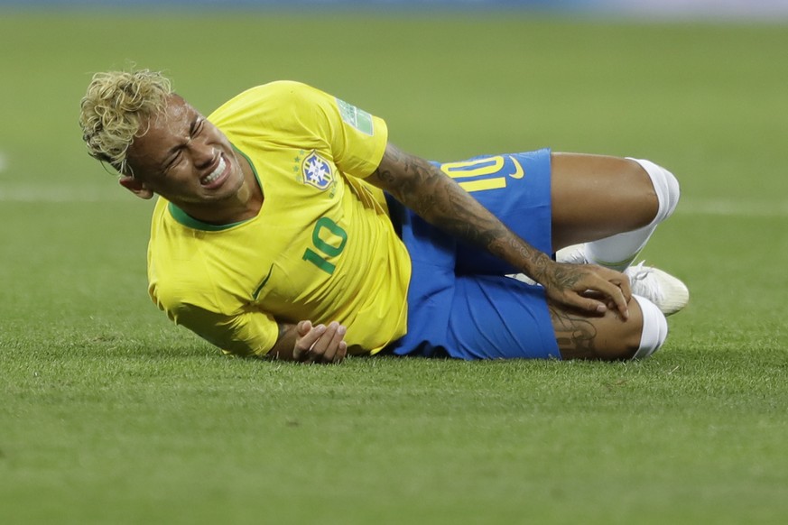 Brazil&#039;s Neymar grimaces during the group E match against Switzerland at the 2018 soccer World Cup in the Rostov Arena in Rostov-on-Don, Russia, Sunday, June 17, 2018. (AP Photo/Andre Penner)