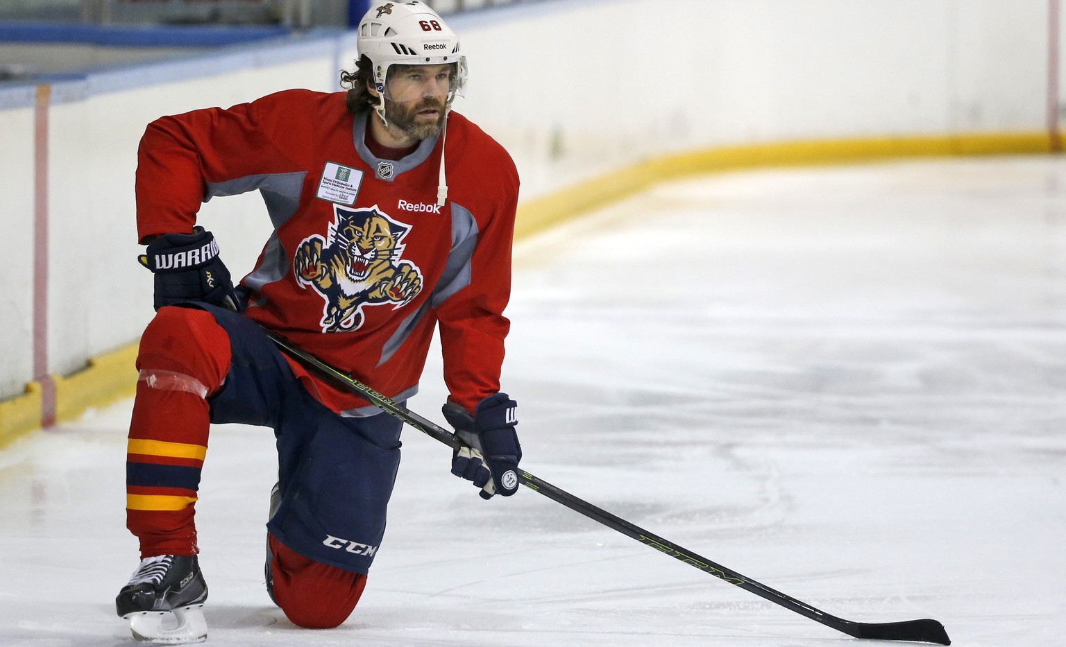 Florida Panthers right wing Jaromir Jagr stretches out during a practice session, Tuesday, April 12, 2016, at the Panthers&#039; practice facility in Coral Springs, Fla. The Panthers take on the New Y ...