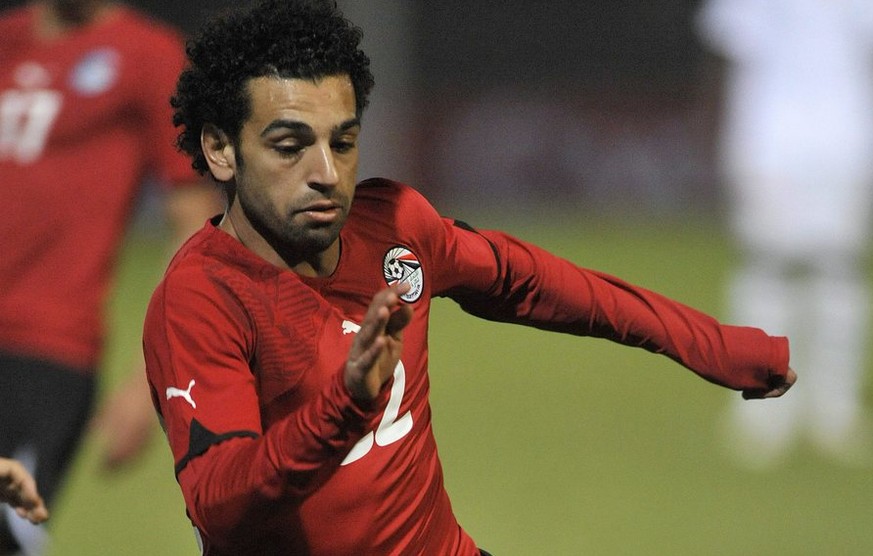 epa03147904 Egypt&#039;s Mohamed Salah in action during a test soccer match between Switzerland&#039;s FC Basel and Egypt&#039;s Olympic soccer team at the Rankhof stadium in Basel, Switzerland, 16 Ma ...