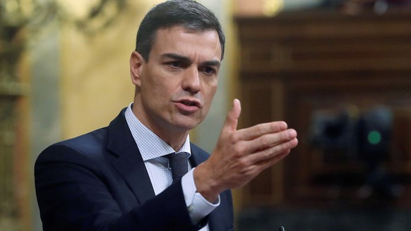 epa06777142 Leader of Spanish Workers&#039; Socialist Party (PSOE), Pedro Sanchez, addresses the Members in Parliament on the second day of the no-confidence motion debate against Spanish Prime Minist ...