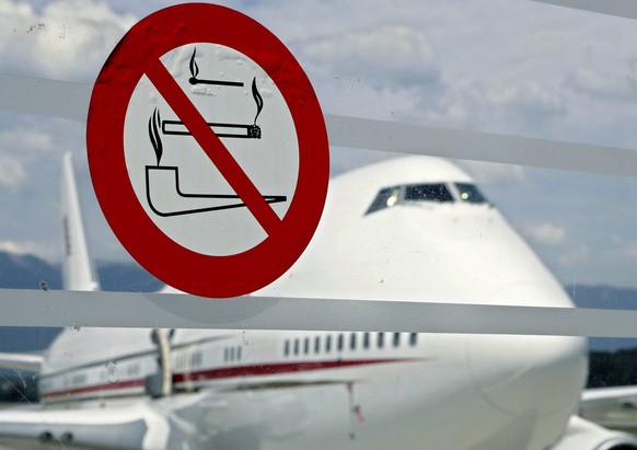 Rauchen verboten: Gilt seit 25 Jahren auch fürs fliegen.&nbsp;