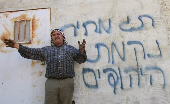 Ein palästinesischer Bauer, dessen Hof Ziel eines «Preisschild»-Brandanschlags wurde.