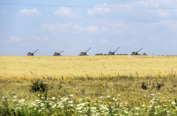 Ukrainische Panzer in der Nähe der Absturzstelle von MH17.