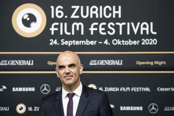 epa08694612 Federal councillor Alain Berset poses on the Green Carpet for the Opening Night of the 16th Zurich Film Festival (ZFF) in Zurich, Switzerland, 24 September 2020. EPA/ENNIO LEANZA