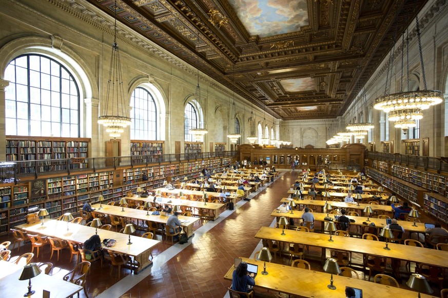The Rose Main Reading Room of the New York Public Library&#039;s main branch is once again open, Wednesday, Oct. 5, 2016, in New York. Two majestic interiors of the library reopened Wednesday followin ...