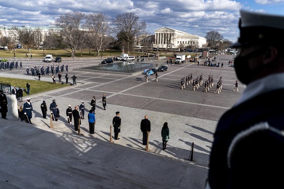 epa08947151 Honor Guard during Pass and Review on the East Front steps of the US Capitol, as lawmakers&#039; staff and Sergeant at Arms staff run through the movements during rehearsal for the 59th In ...