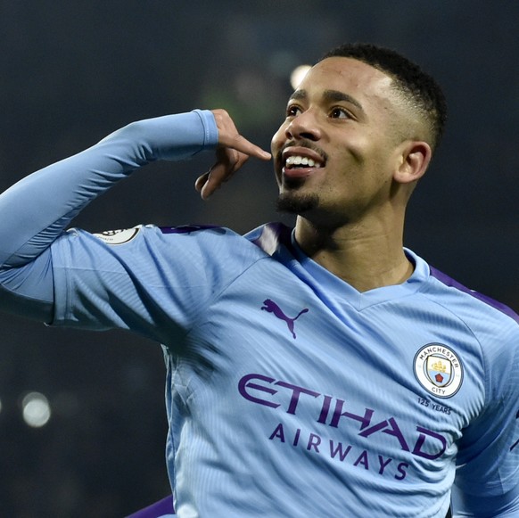 Manchester City&#039;s Gabriel Jesus celebrates after scoring his side&#039;s opening goal during the English Premier League soccer match between Manchester City and Everton at Etihad stadium in Manch ...