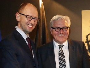 Arsenij Jazenjuk und Frank-Walter Steinmeier.