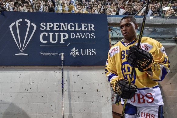 Davos&#039; Clarence Kparghai during the game between Thomas Sabo Ice Tigers and HC Davos, at the 92th Spengler Cup ice hockey tournament in Davos, Switzerland, Thursday, December 27, 2018. (KEYSTONE/ ...