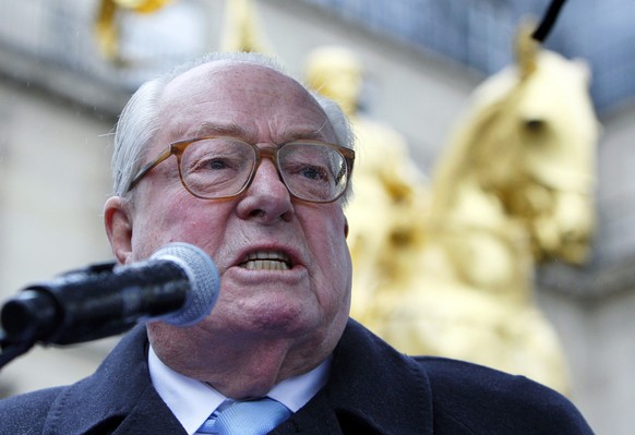 Der grimmige alte Jean-Marie le Pen.
