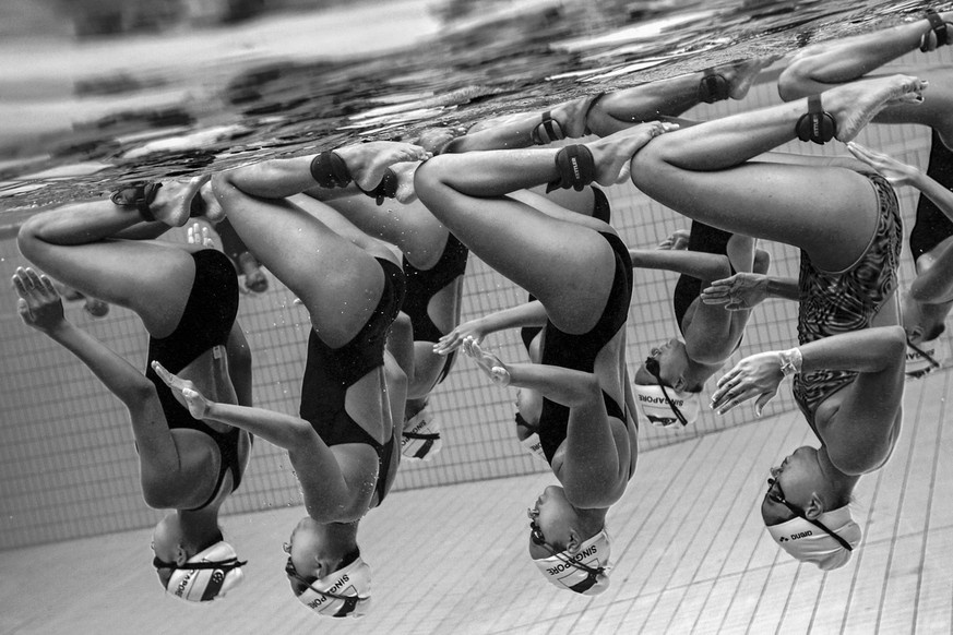 Schwimmerinnen in Singapur.