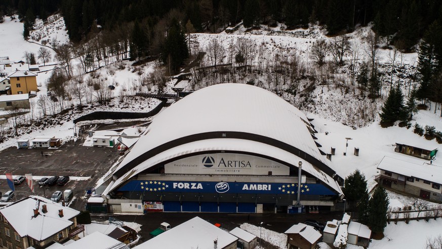 Das Eishockeystadion Valascia von Ambri, am Samstag, 22. Dezember 2018, in Quinto. Heute war die Grundsteinlegung fuer das neue Stadion. Das neue Eisstadion soll im Sommer 2021 bezugsbereit sein und 7 ...