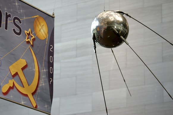 epa07672240 (FILE) - A model of the world&#039;s first artificial satellite Sputnik I hangs in the Smithsonian National Air and Space Museum in Washington, DC, USA, 02 October 2007 (re-issured 25 June ...