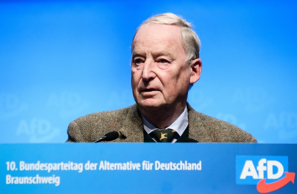 epa08037183 Former Alternative for Germany party (AfD) co-chairman and faction co-chairman in the German parliament Bundestag Alexander Gauland gives a speech on the occasion of his election as honora ...
