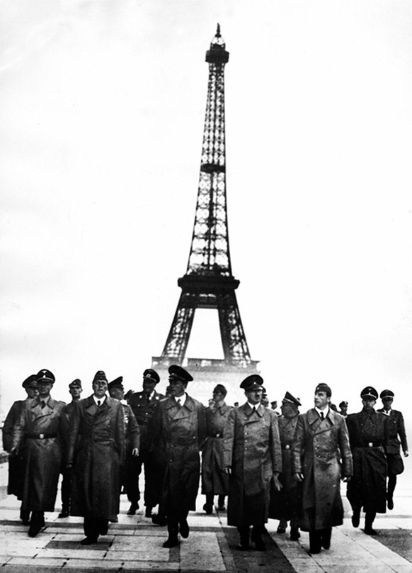 Adolf Hitler besucht im Juni 1940 für kurze Zeit Paris.