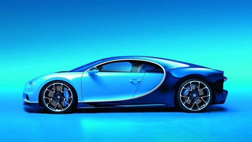 2017 Bugatti Chiron 
auto design supercar 
http://www.sssupersports.com/2016/02/bugatti-chiron-its-official-and-its-here/3-bugatti-chiron-rear-side-angle/