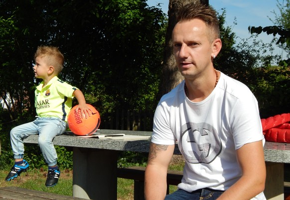 Dejan Rakitic hat den Transfer seines Bruders zum FC Barcelona eingefädelt. Er und sein Sohn Lionel teilen Ivans Fussballtalent.