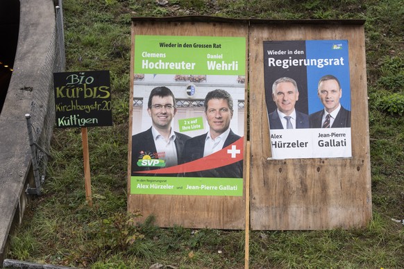Wahlplakate zu den Gesamterneuerungswahlen des Regierungsrats und des Grossen Rats vom 18. Oktober im Kanton Aargau, aufgenommen am Mittwoch, 7. Oktober 2020 in der Naehe von Aarau. (KEYSTONE/Ennio Le ...
