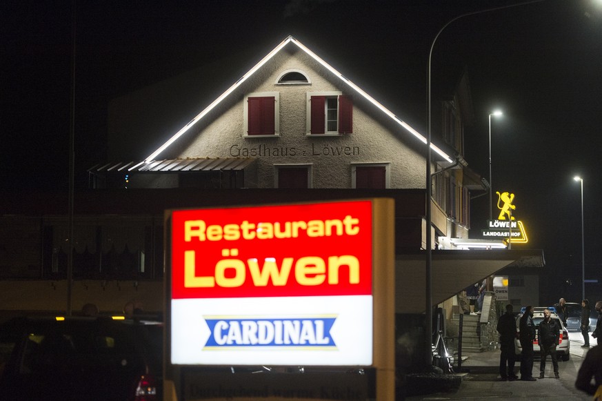 Das Restaurant Loewen in Kaltbrunn in dem die Pnos (Partei national orientierter Schweizer) die Gruendung von fuenf Pnos-Sektionen feiert, am Samstag, 22. Oktober 2016. (KEYSTONE/Benjamin Manser)