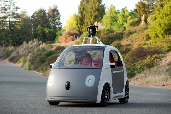 Fährt ohne Lenker: Das Google Auto.