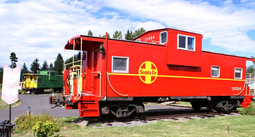 The Red Caboose Hotel. http://www.redcaboosegetaway.com/cabooses.html