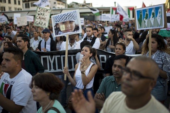 Am 18. Juli protestierten rund 1000 Menschen in Zürich für die Freiheit Palästinas.&nbsp;