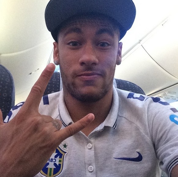 Neymar Selfie