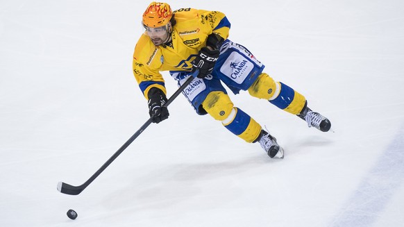 Le Top scorer davosiens Andres Ambuehl, lors du 3eme match du quart de finale de play off du championnat suisse de hockey sur glace de National League LNA, entre le Lausanne Hockey Club, LHC et le HC  ...