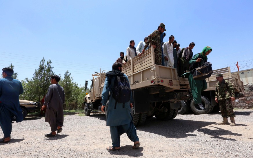 Afghanische Rekruten in Herat: Die Armee&nbsp;hatte im Juni 2013 die landesweite Sicherheitsverantwortung übernommen.
