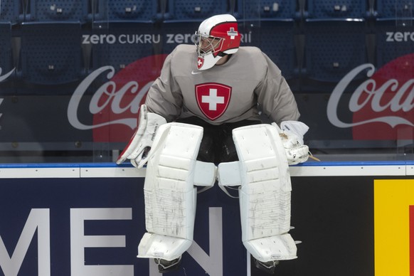 Switzerland&#039;s Leonardo Genoni during a training session of the Swiss team at the IIHF 2019 World Ice Hockey Championships, at the Ondrej Nepela Arena in Bratislava, Slovakia, on Thursday, May 9,  ...