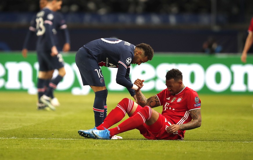 PSG&#039;s Neymar and Bayern&#039;s Jerome Boateng during the Champions League, second leg, quarterfinal soccer match between Paris Saint Germain and Bayern Munich at the Parc des Princes stadium, in  ...