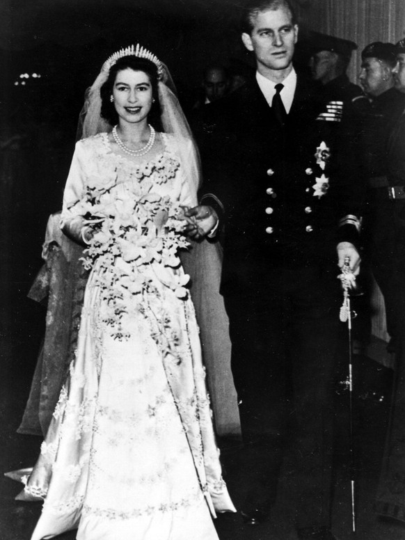 Britain&#039;s Princess Elizabeth leaves Westminster Abbey in London, with her husband, the Duke of Edinburgh, after their wedding ceremony, in this Nov. 20, 1947 photo. Clarence House in London annou ...