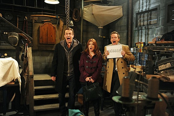 &quot;The Final Page, Part One And Two&quot; -- Marshall (Jason Segel, left) and Lily (Alyson Hannigan, center) run into an acquaintance from college, on a special one-hour episode of HOW I MET YOUR M ...