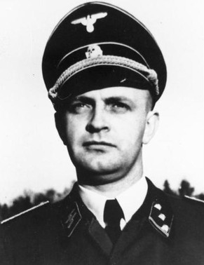 SS-Obersturmbannführer und persönlicher Butler Hitlers: Heinz Linge.