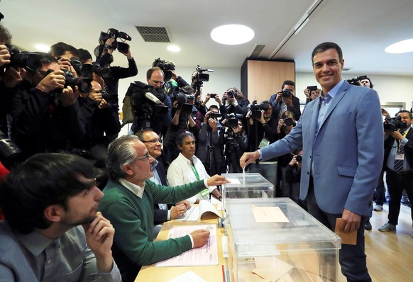 epa07533462 Spanish Prime Minister and Secretary General of Spanish Socialist Workers&#039; Party (PSOE), Pedro Sanchez, casts his vote during general elections at a polling station in the location of ...