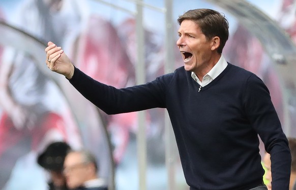 epa09229388 (FILE) - Wolfsburg&#039;s head coach Oliver Glasner reacts during the German Bundesliga soccer match between RB Leipzig and VfL Wolfsburg, in Leipzig, Germany, 19 October 2019, re-issued 2 ...