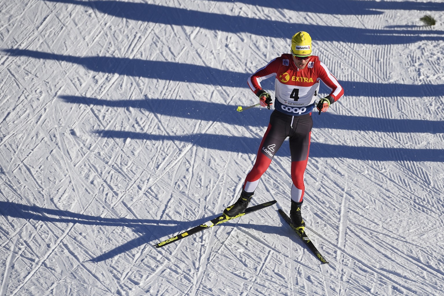 epa07256978 Dominik Baldauf of Austria in action during the men&#039;s sprint qualification (prologue) of the 3rd stage of the Tour de Ski in Tschierv, Switzerland, 01 January 2019. EPA/GIAN EHRENZELL ...