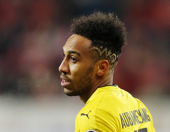FILE - In this Dec. 12, 2017 file photo Dortmund&#039;s Pierre-Emerick Aubameyang looks on during a German first division Bundesliga soccer match between FSV Mainz 05 and Borussia Dortmund in Mainz, G ...