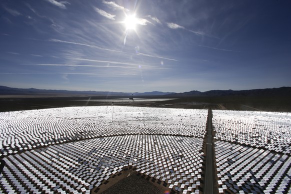 Solarkraftwerk in der Wüste von Nevada.