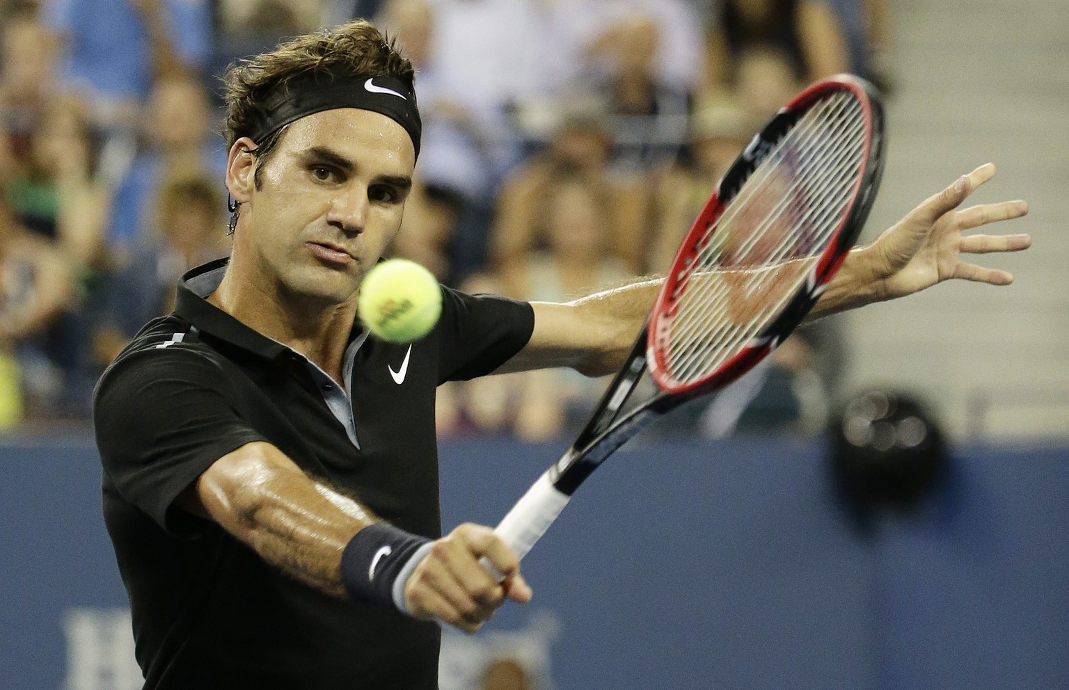 Roger Federer ist locker eine Runde weiter.
