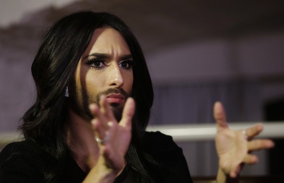 Conchita Wurst muss sich in Russland einen Chauffeur nehmen, damit sie mit ihrer «unklaren Sexualität» keinen Schaden anrichtet.