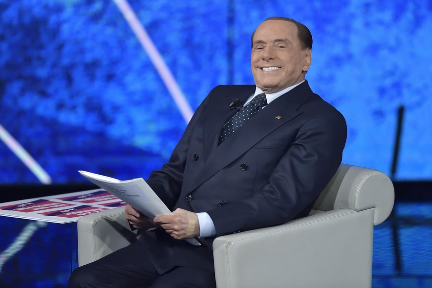 epa06540757 Italian former Prime Minister and Forza Italia (FI) leader, Silvio Berlusconi, attends the Rai program &#039;Che tempo che fa&#039; hosted by Fabio Fazio in Milan, Italy, 18 February 2018. ...