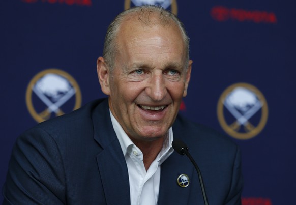 Buffalo Sabres head coach Ralph Krueger addresses the media during an NHL hockey introductory press conference Wednesday, June 5, 2019, in Buffalo N.Y. (AP Photo/Jeffrey T. Barnes)