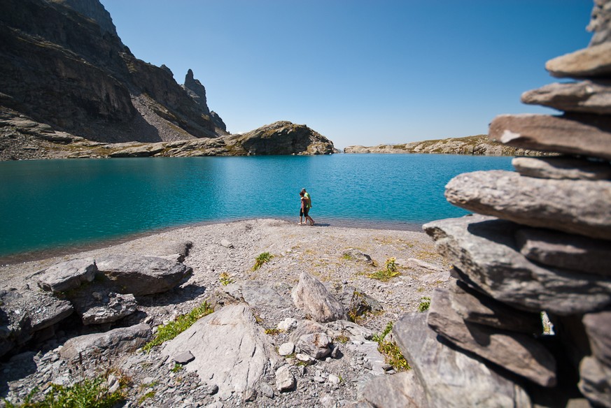 Rund um den Pizol gibt es eine ganze Reihe von Seen, die man leicht erwandern kann – Abkühlung mit inbegriffen.&nbsp;Ein Tipp von Video-Journalist Mathieu Gilliand.