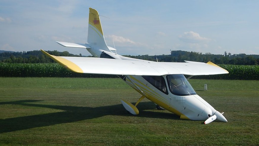 Landung auf dem Flugplatz in Sitterdorf TG schief gegangen: Der Pilot und eine Insassin hatten Glück.