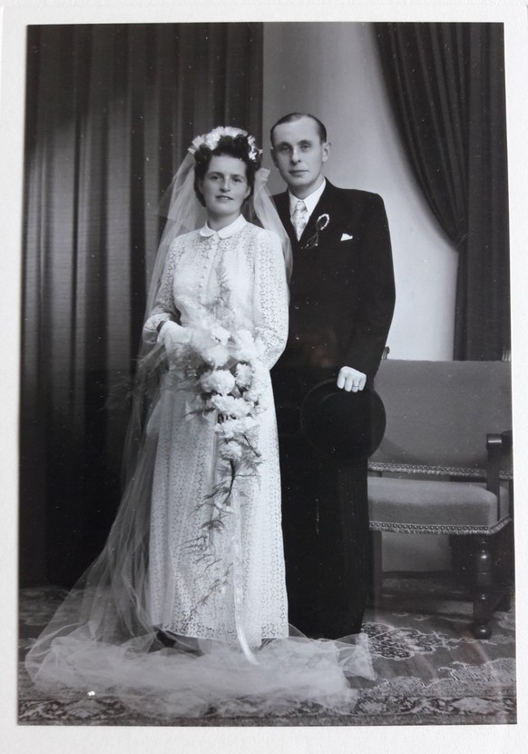 Meine Oma mit ihrem Mann, Heinrich Rothenfluh. Sie war 28, als sie ihn heiratete.