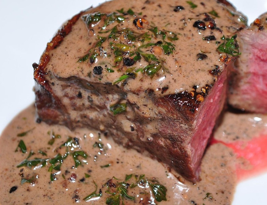 https://en.wikipedia.org/wiki/Steak_au_poivre steak au poivre pfeffer französisch frankreich essen food fleisch