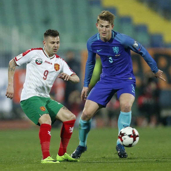 (L-R) Spas Delev of Bulgaria, Matthijs de Ligt of Hollandduring the FIFA World Cup WM Weltmeisterschaft Fussball 2018 qualifying match between Bulgaria and Netherlands on March 25, 2017 at Vasil Levsk ...