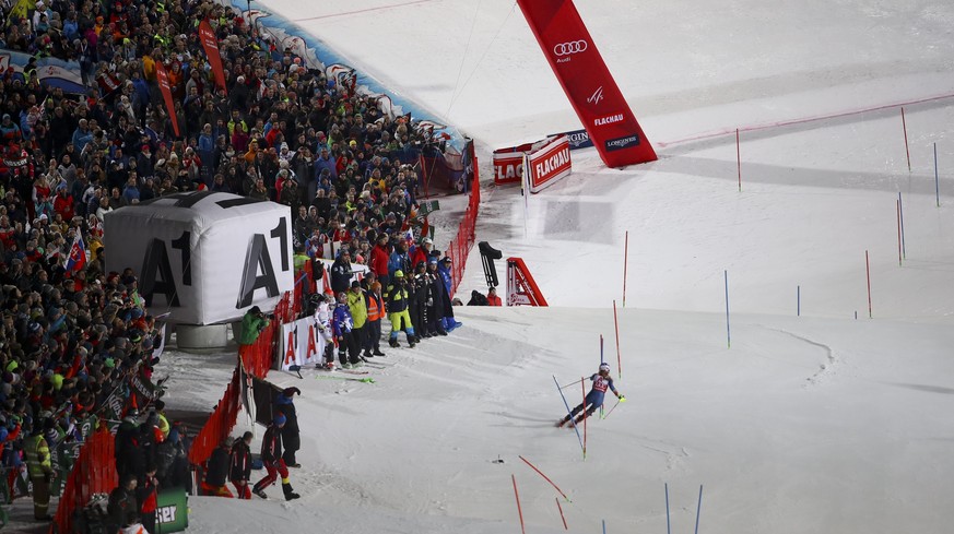 United States&#039; Mikaela Shiffrin competes during an alpine ski, women&#039;s World Cup slalom in Flachau, Austria, Tuesday, Jan. 9, 2018. (AP Photo/Marco Trovati)